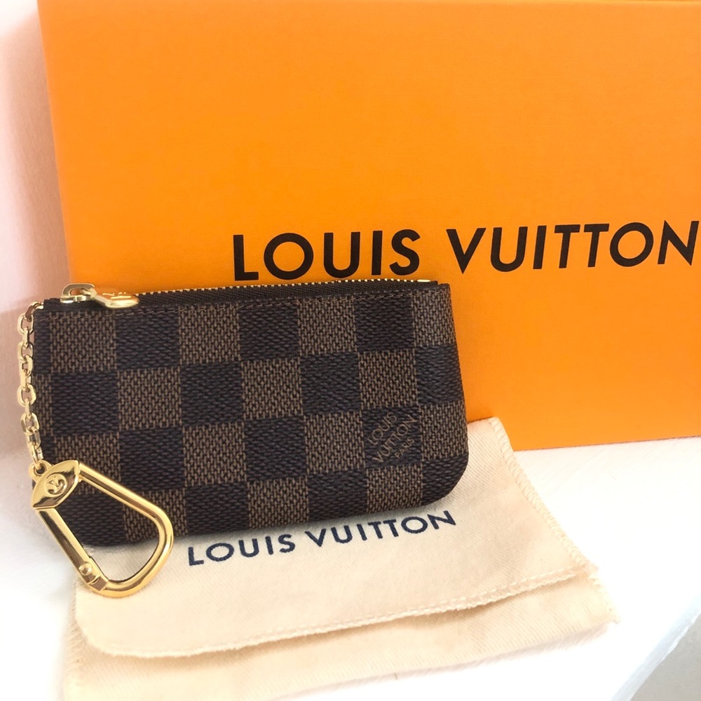 ✨ Authentic LV Key Pouch ✨
